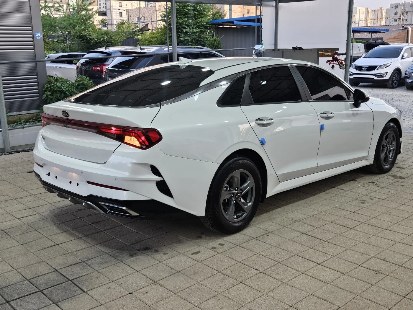 Kia K5 Kia K5 Коал с Гаранция и реални км. Лизинг и Серви - изображение 5