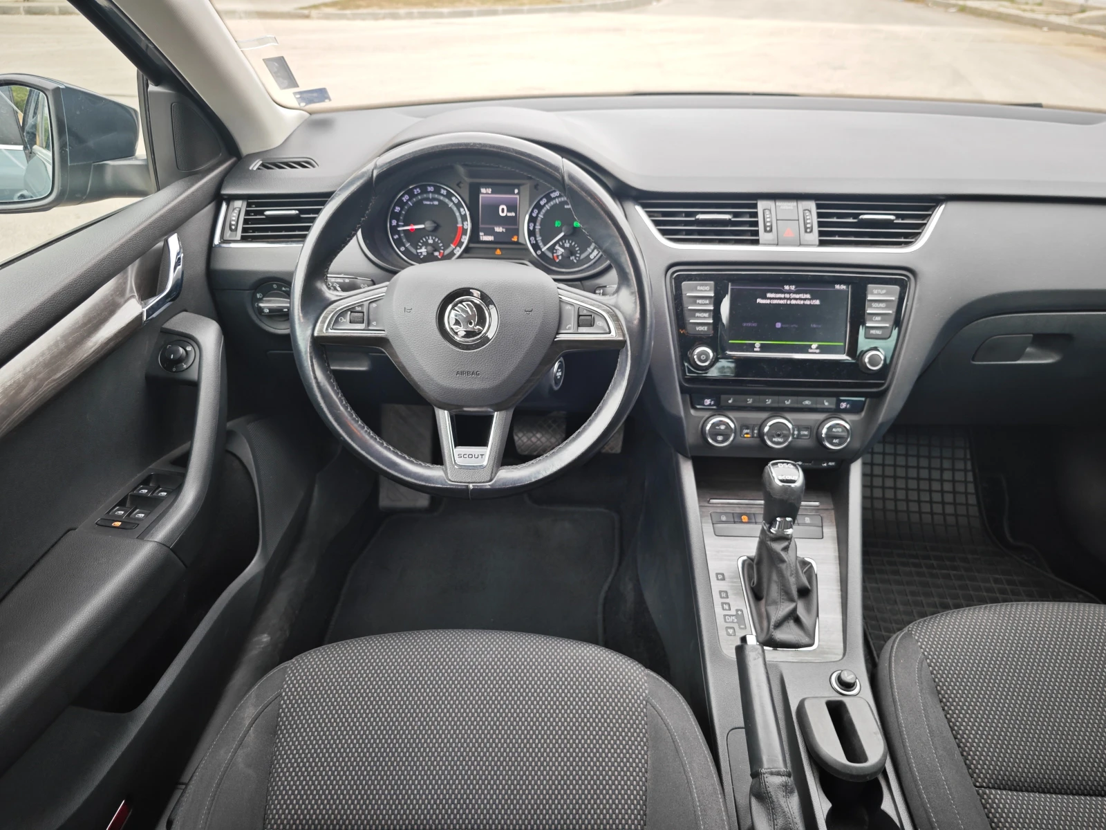 Skoda Octavia SCOUT 2.0TDI/4х4/6DSG - изображение 10