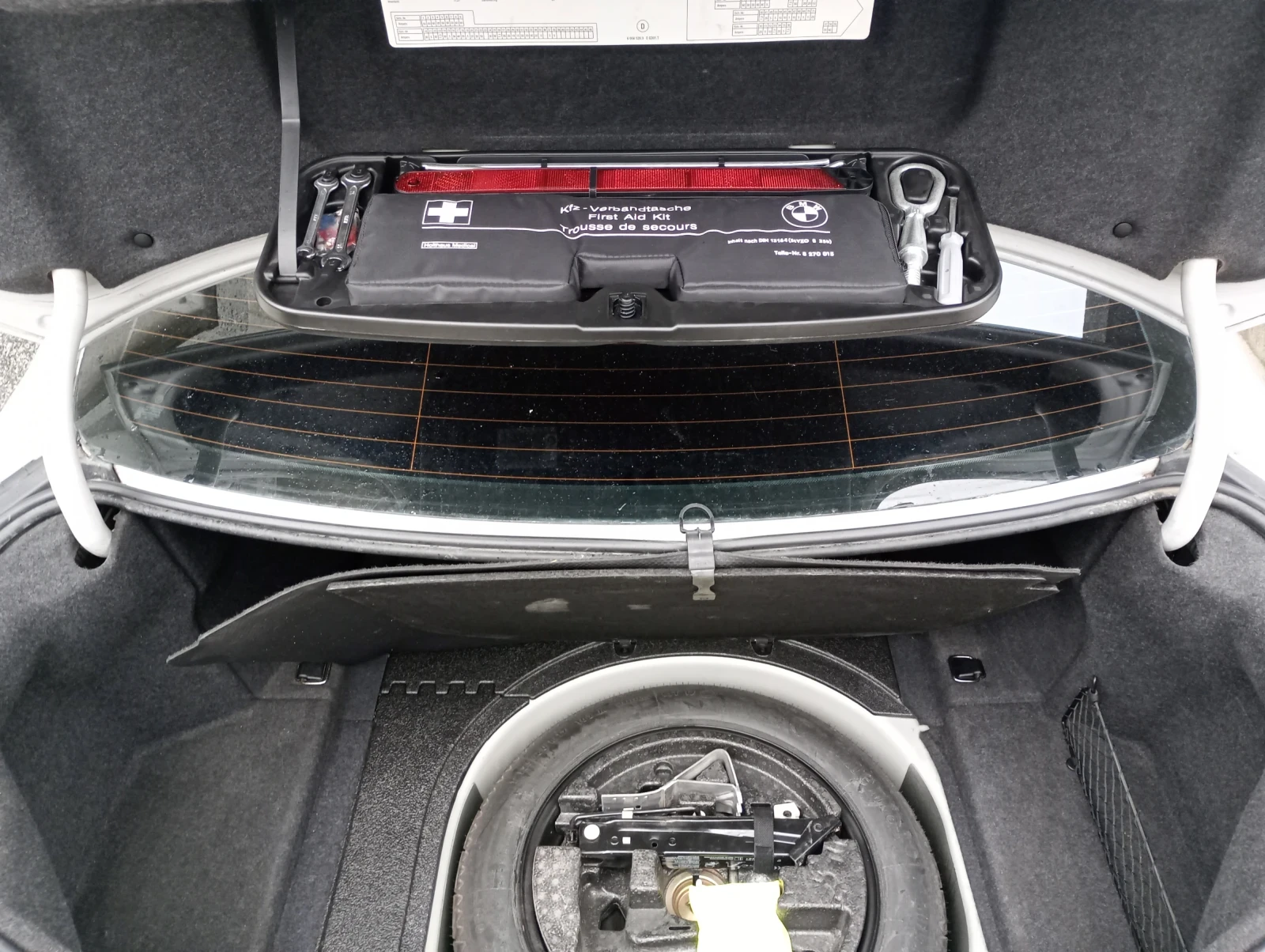 BMW 523 523i - изображение 8