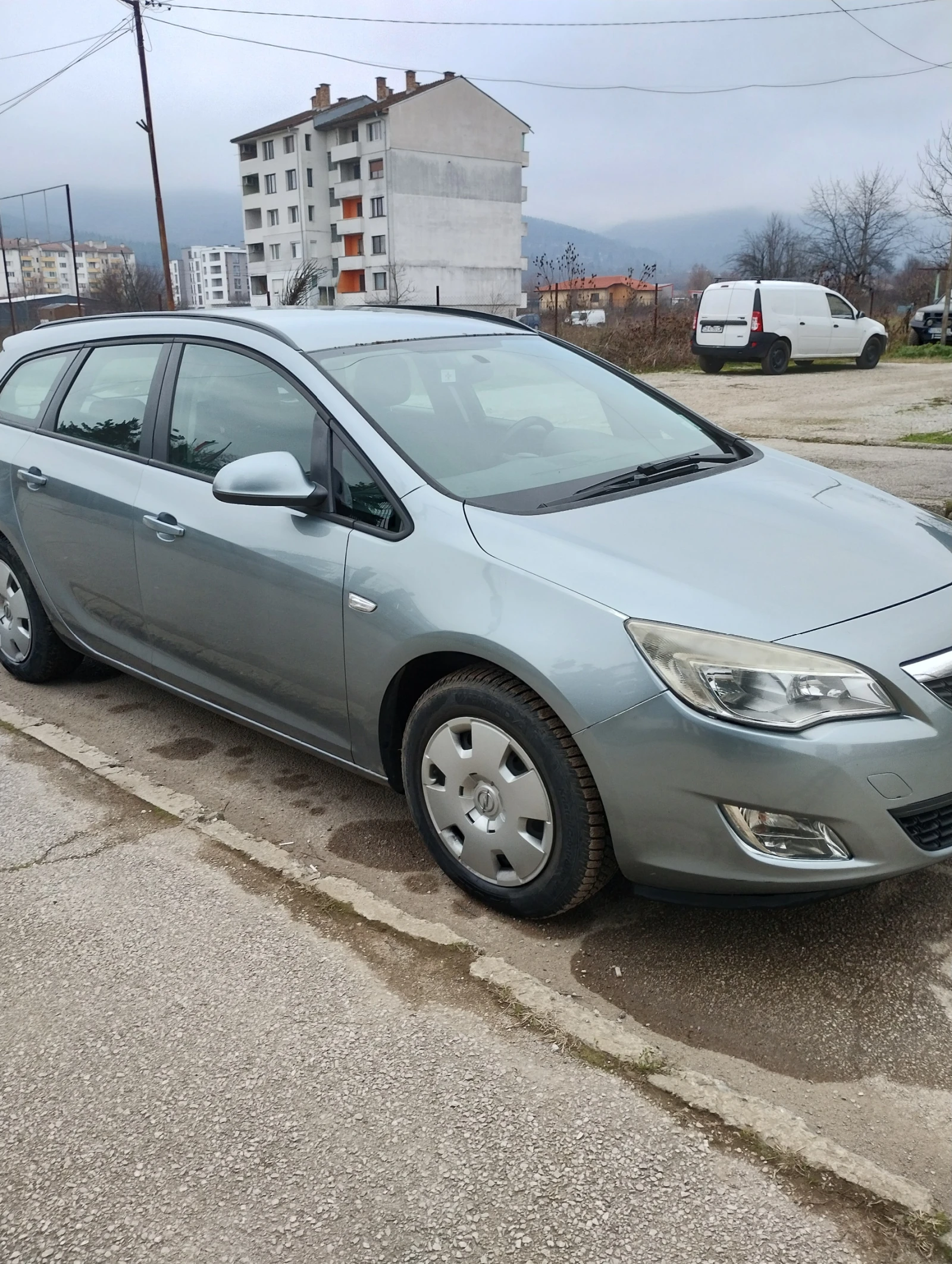 Opel Astra Sports Tourer | Mobile.bg � ����������� 4