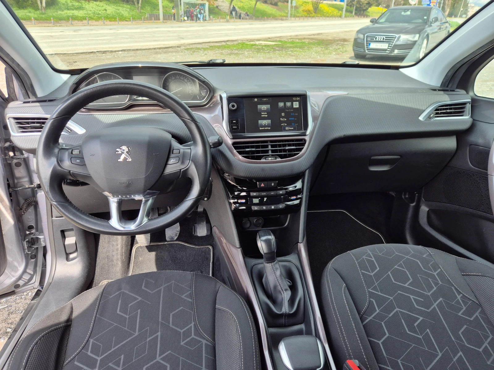 Peugeot 2008 1.6 HDI 93k.c, снимка 14 - Автомобили и джипове - 53112072