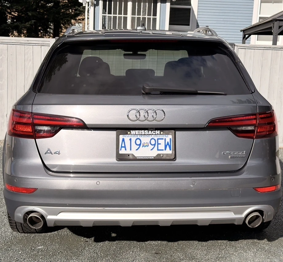 Audi A4 TECHNIK/ CARFAX /LED/NAVI/360/PANO, снимка 5 - Автомобили и джипове - 53810543