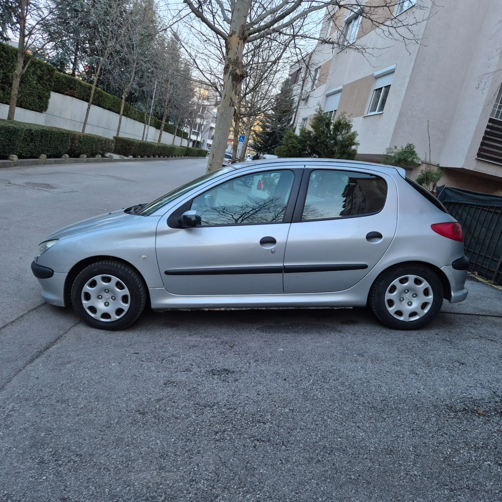 Peugeot 206