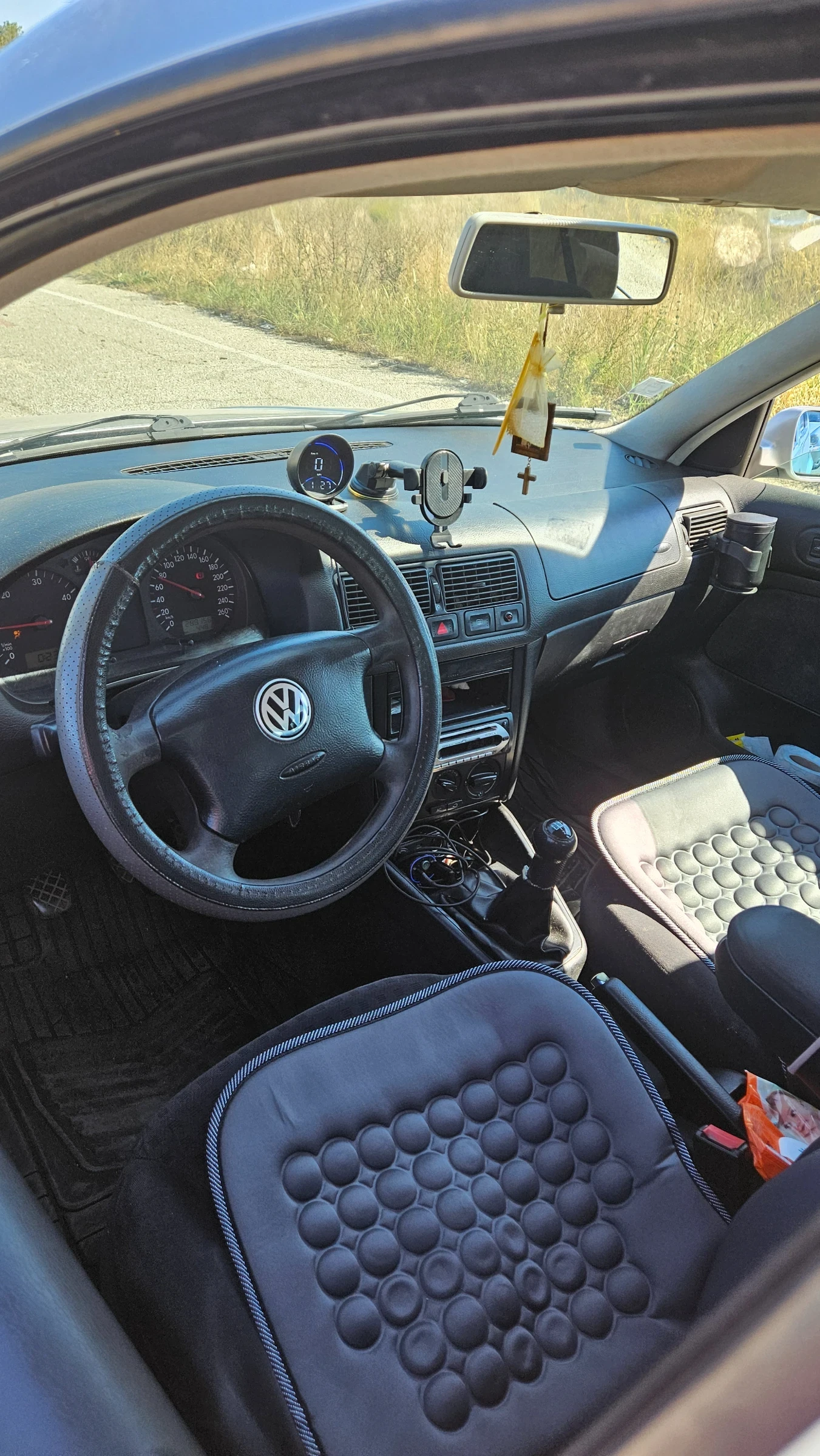 VW Golf 4, снимка 6 - Автомобили и джипове - 54010554