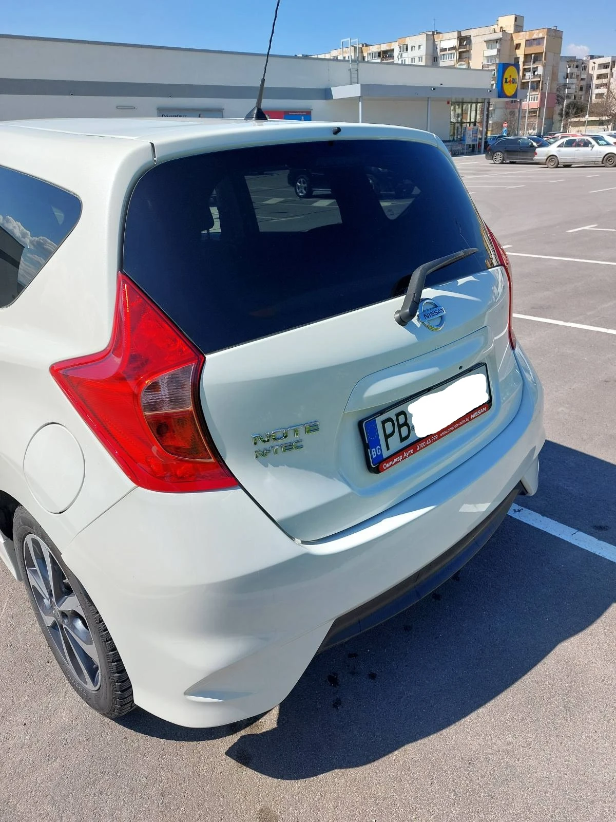 Nissan Note N-TEC, снимка 7 - Автомобили и джипове - 54310072