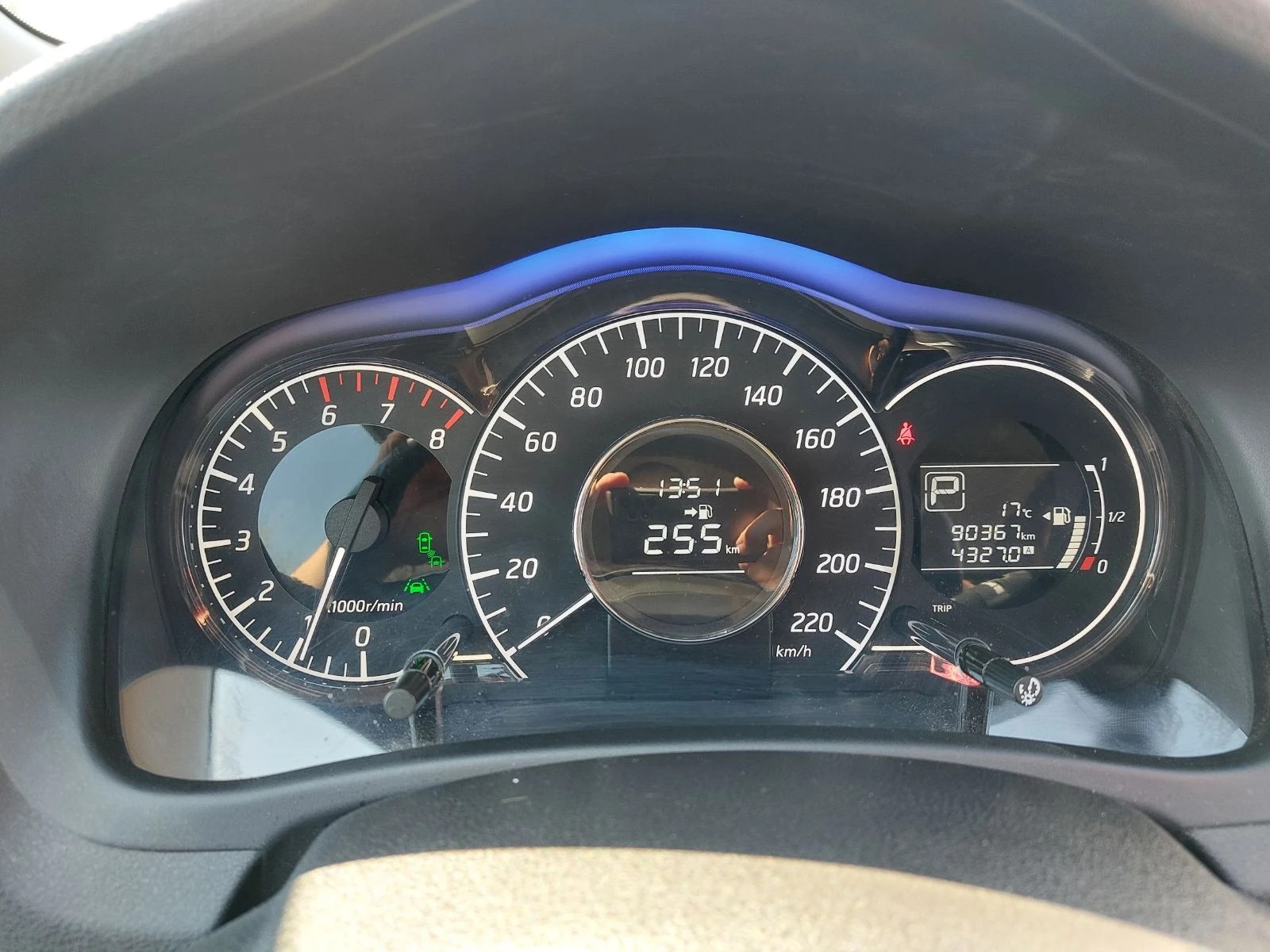 Nissan Note N-TEC, снимка 10 - Автомобили и джипове - 54310072