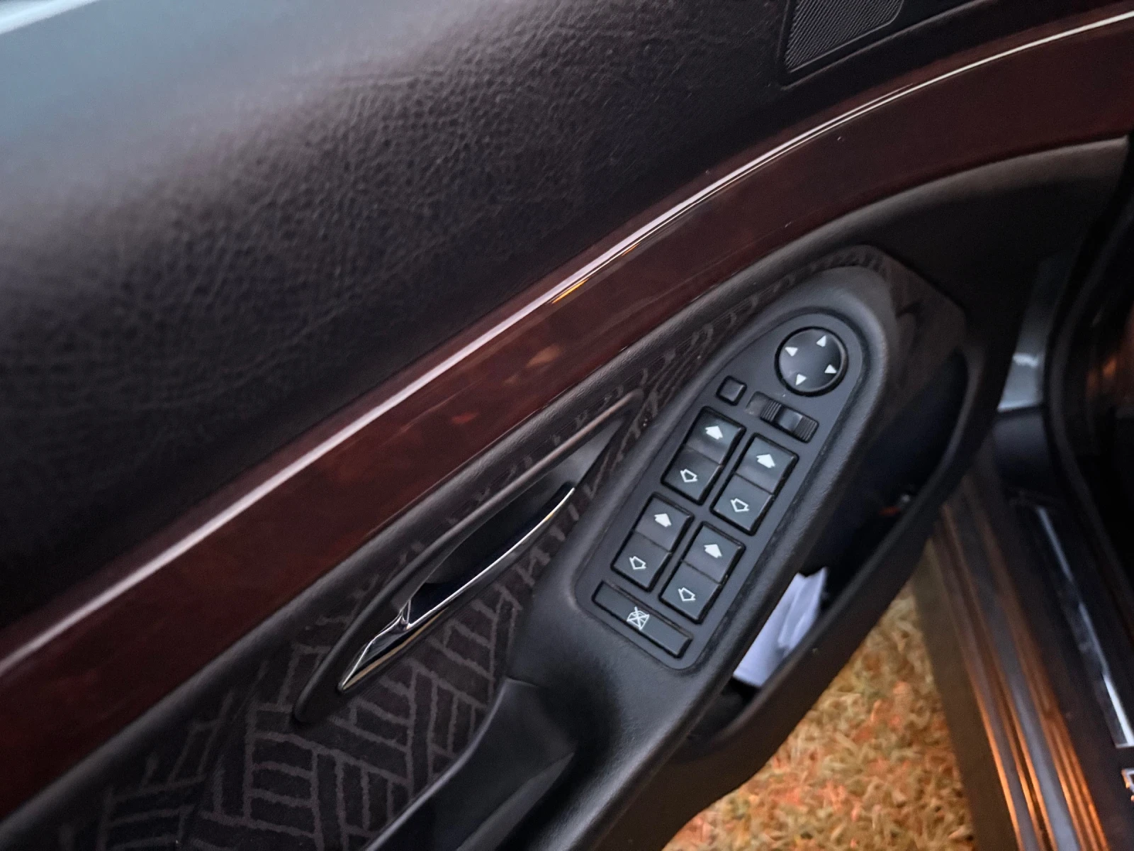 BMW 530 Facelift , снимка 11 - Автомобили и джипове - 55173965