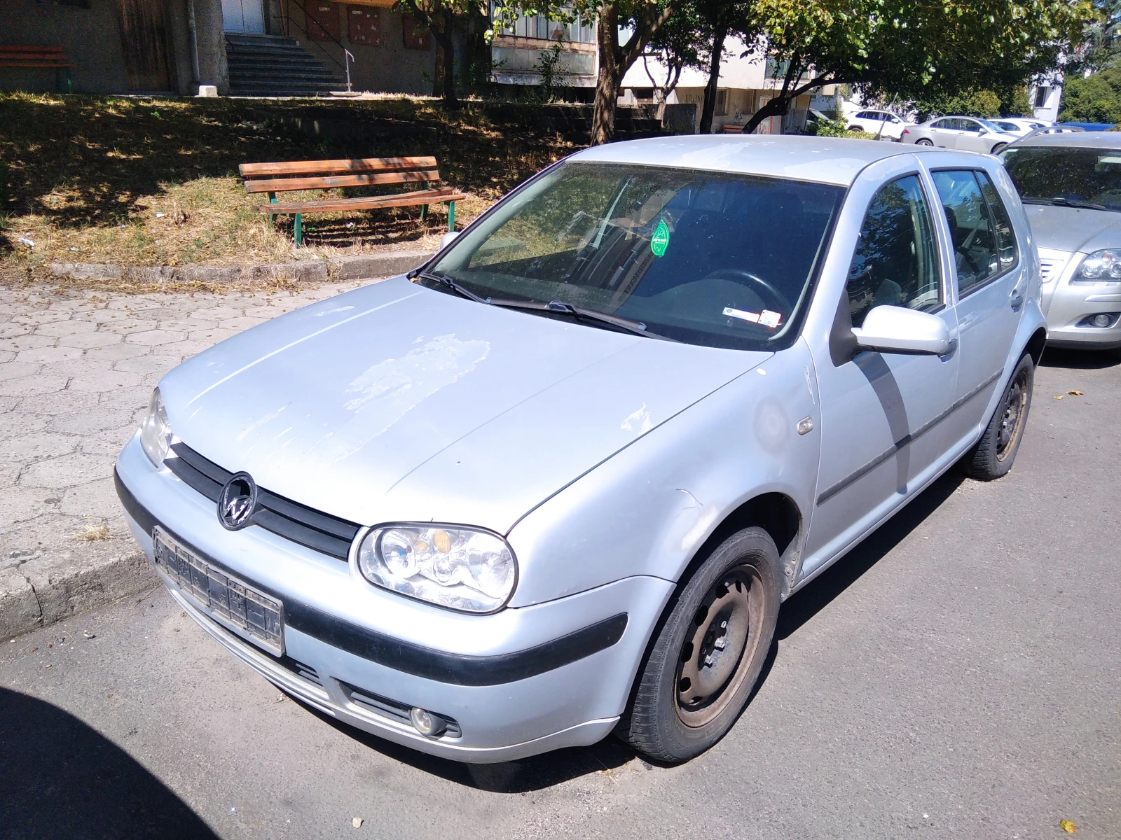 VW Golf