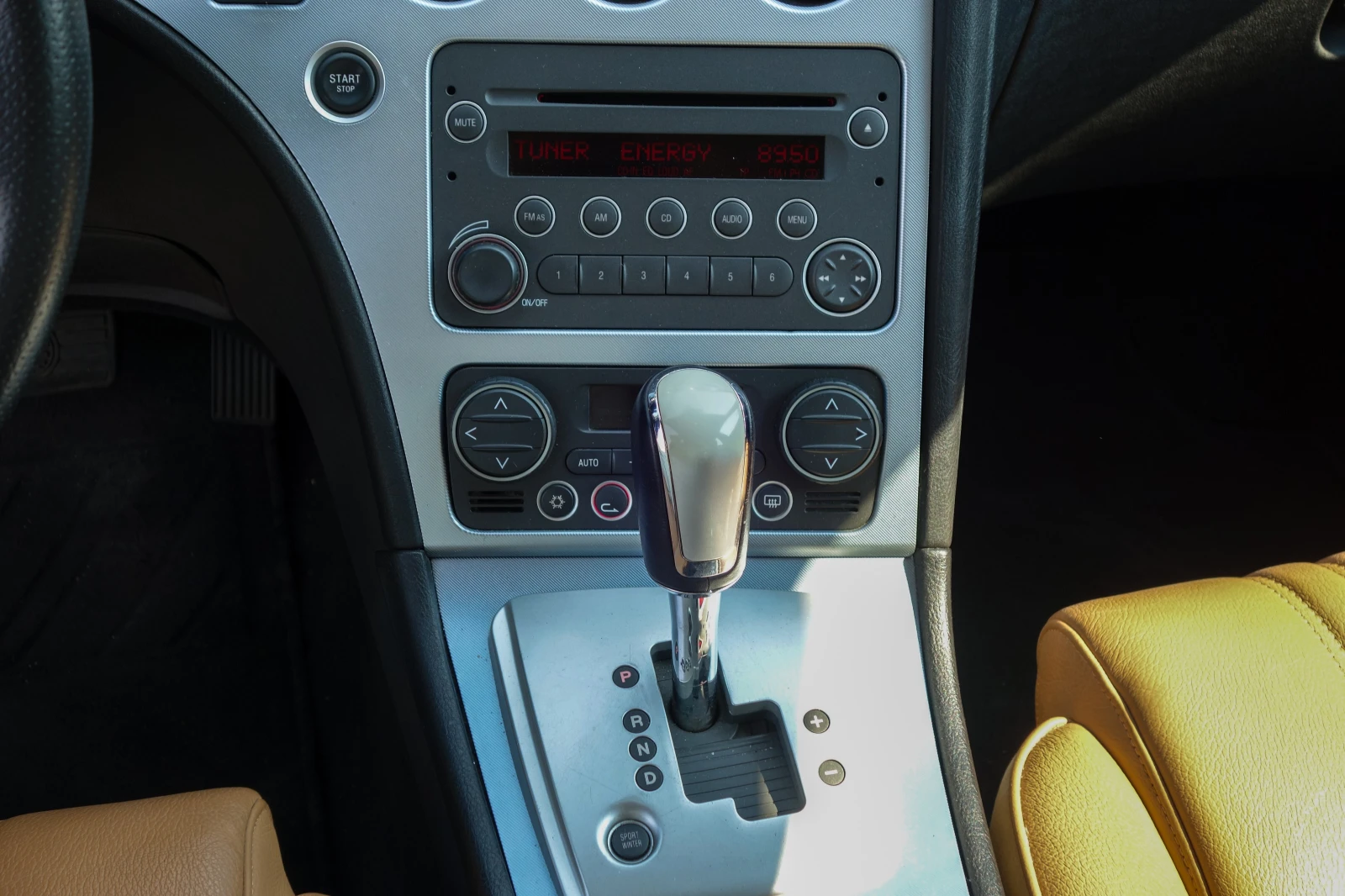 Alfa Romeo 159 sportwagon 2.4 JTDm* подгреви* Dynamic фарове* АВТОКРЕДИТ* , снимка 8 - Автомобили и джипове - 55735260