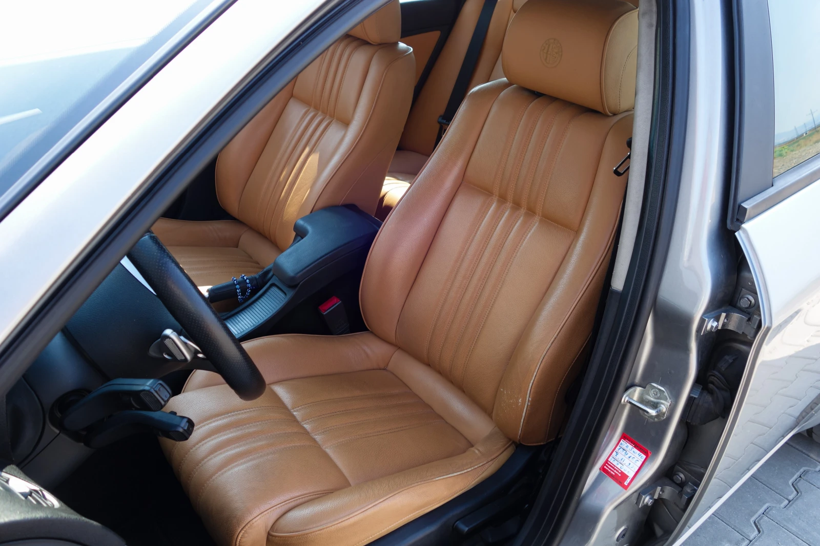 Alfa Romeo 159 sportwagon 2.4 JTDm* подгреви* Dynamic фарове* АВТОКРЕДИТ* , снимка 12 - Автомобили и джипове - 55735260