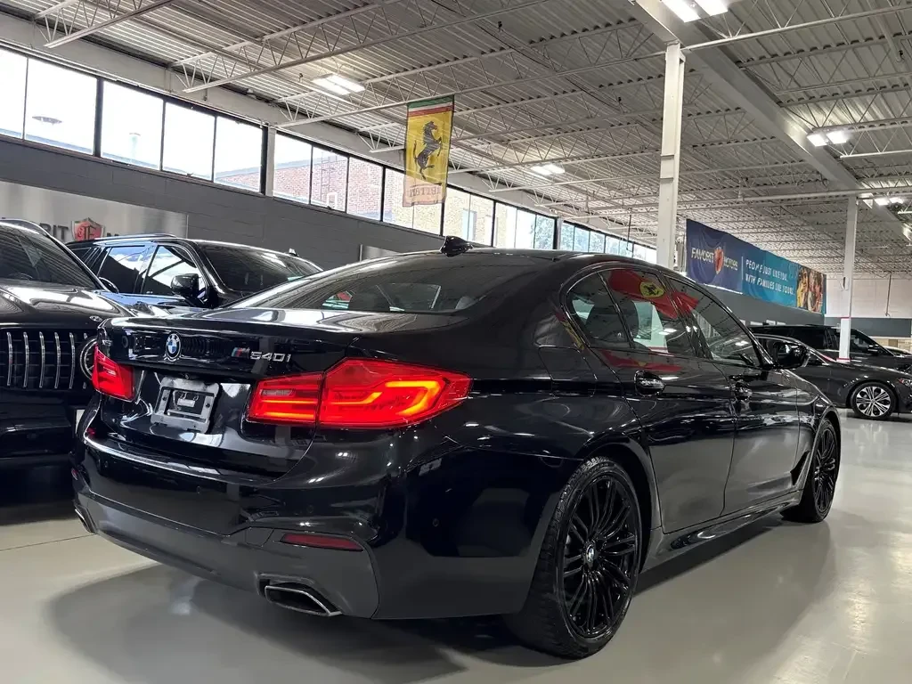 BMW 540 540i xDrive Sedan AWD, снимка 4 - Автомобили и джипове - 55810247