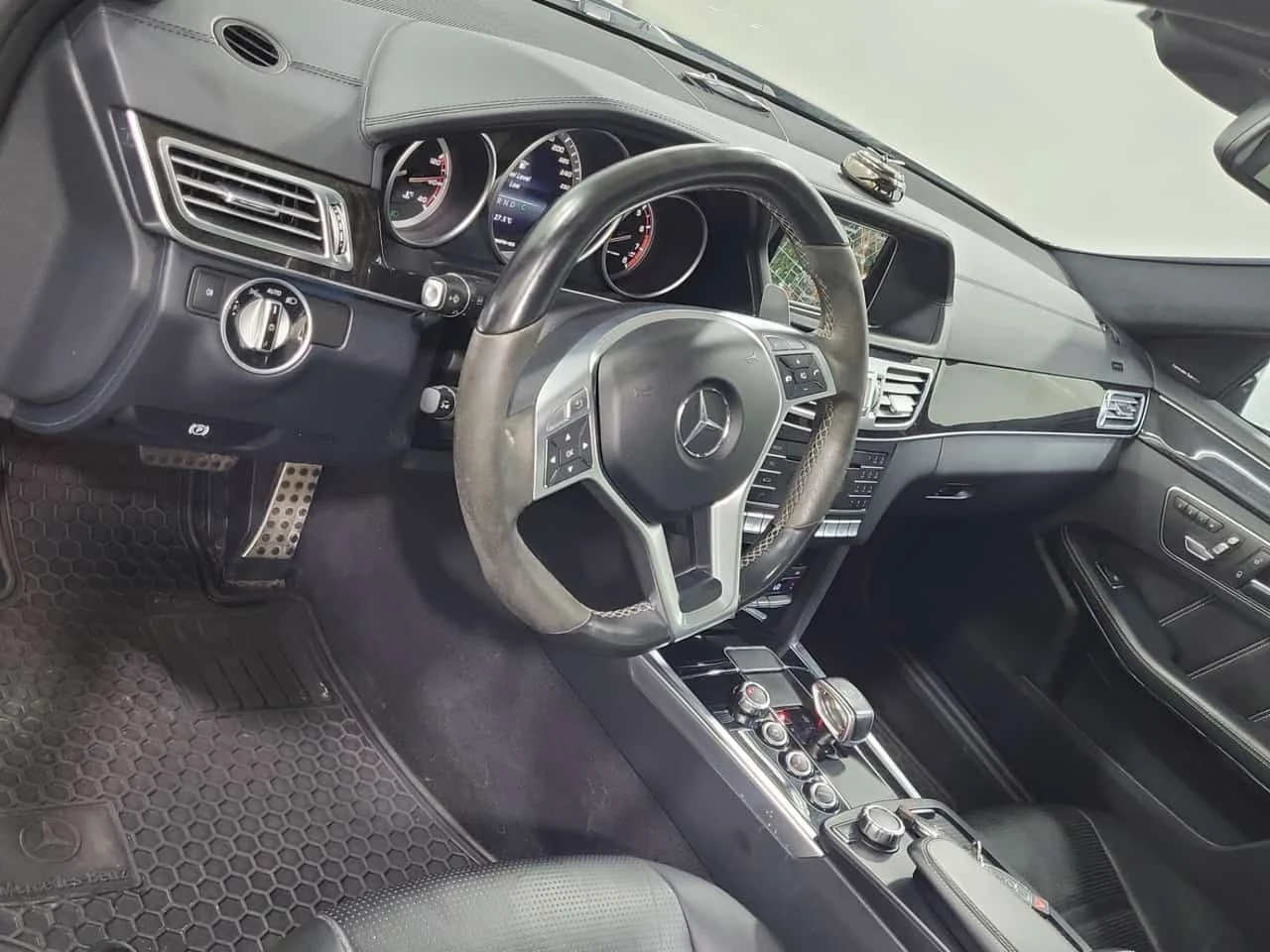 Mercedes-Benz E 63 AMG * E 63 S MODEL * CARFAX * ЦЕНА ДО БГ, снимка 6 - Автомобили и джипове - 56183775
