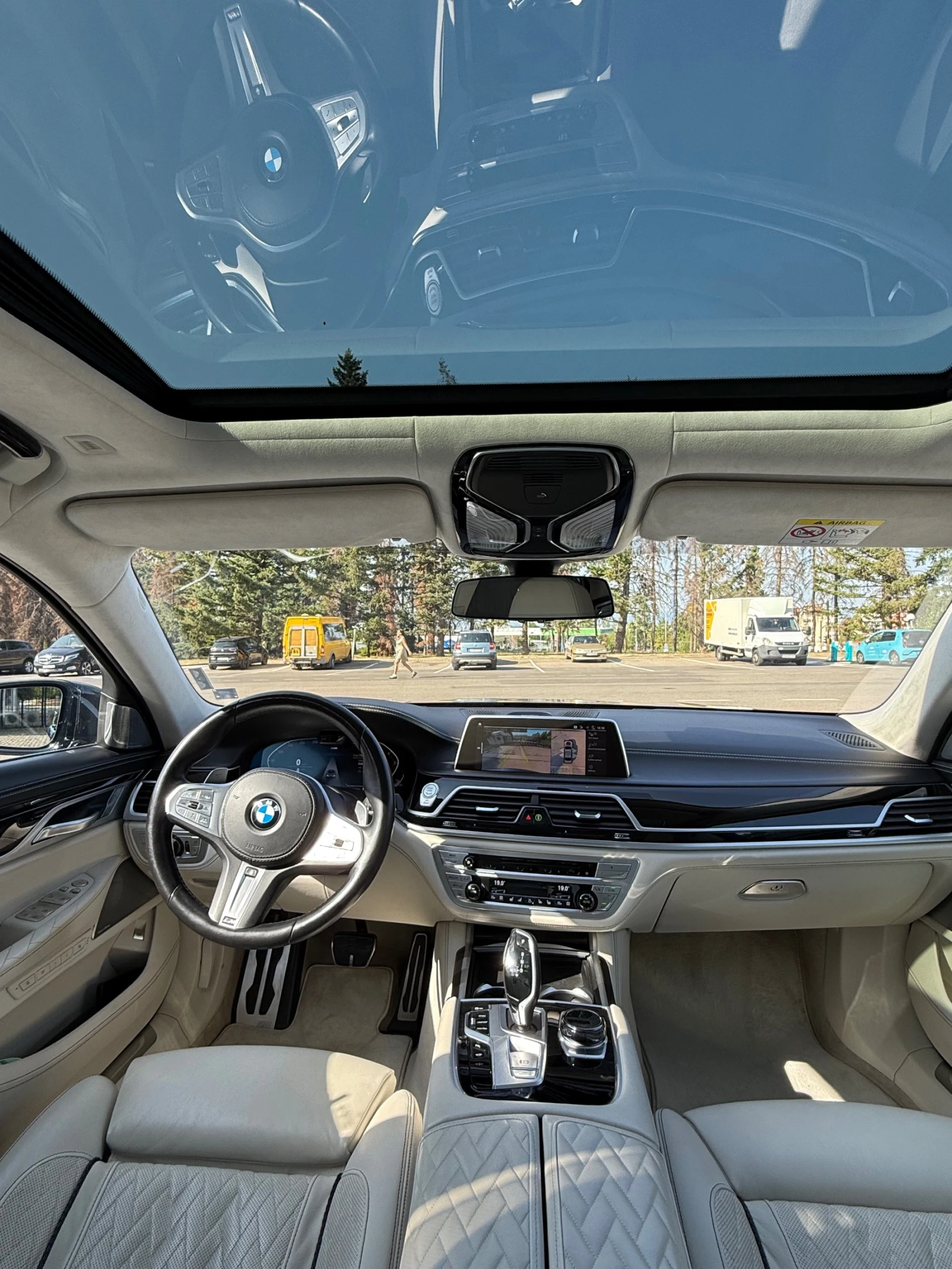 BMW 750 xDrive M Sport Paket, снимка 9 - Автомобили и джипове - 56254412