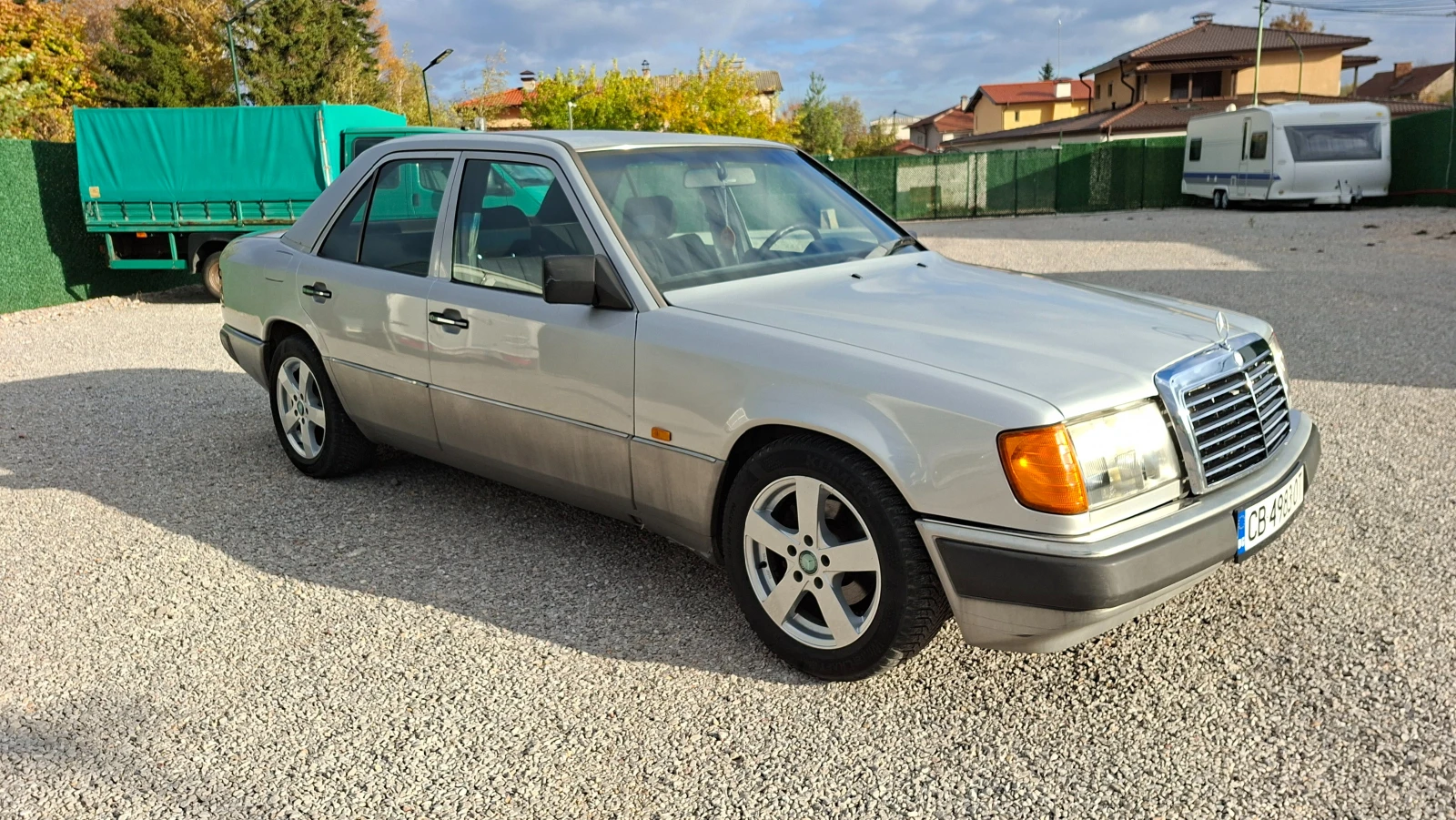 Mercedes-Benz 124 E200 , снимка 8 - Автомобили и джипове - 56403600