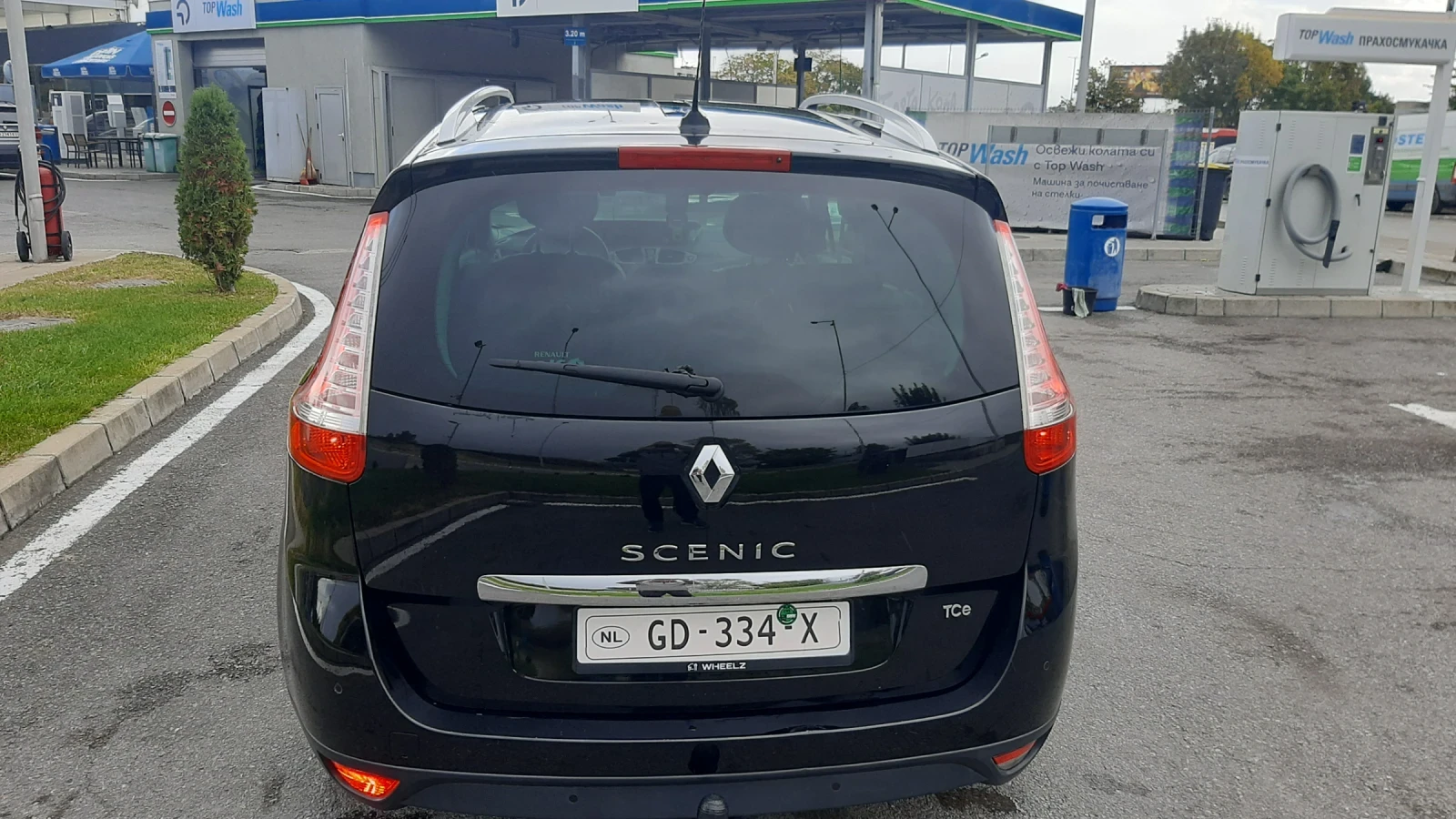 Renault Scenic МНОГО МНОГО ЗАПАЗЕНА , снимка 6 - Автомобили и джипове - 56532183