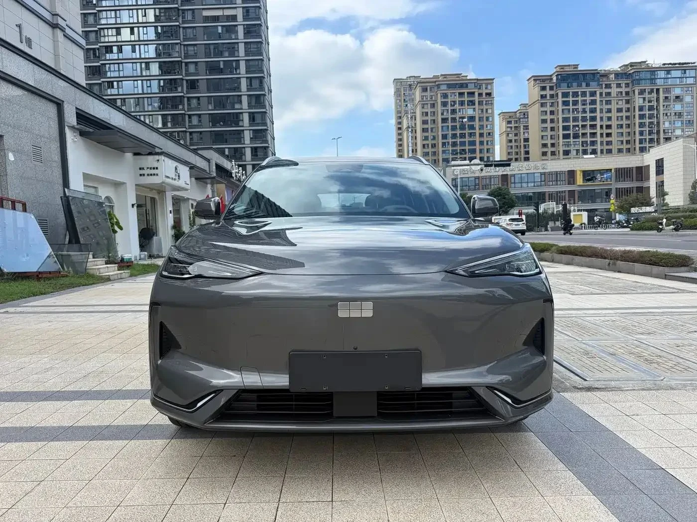 Geely EX5, снимка 2 - Автомобили и джипове - 56690199