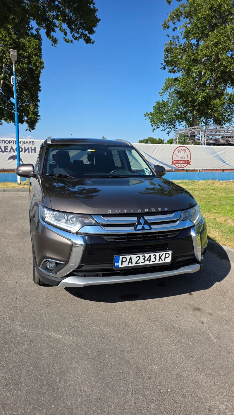 Mitsubishi Outlander 2.0 Mivec 4x4, снимка 8 - Автомобили и джипове - 50757117