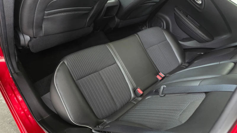 Renault Kadjar 1.6* 131кс* LED* NAVI* fullextra, снимка 11 - Автомобили и джипове - 52146173