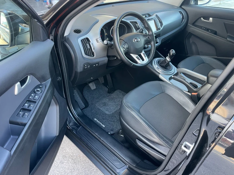 Kia Sportage 1.7CRDI 115к.с. FACE NAVI CAMERA ИТАЛИЯ, снимка 11 - Автомобили и джипове - 52922681