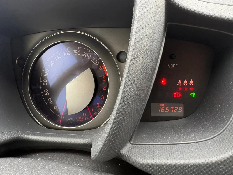 Toyota Urban Cruiser, снимка 10 - Автомобили и джипове - 53496139