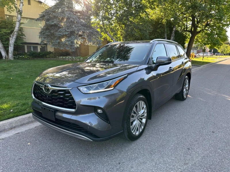 Toyota Highlander PLATINUM PANO* KEYLESS* CARPLAY* 360CAM* ОБДУХ*  - 59100 лв. / 30217.35 € - 89751099 1