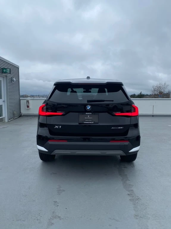 BMW X1 * xDrive28i * CARFAX * КАМЕРА* ПРЕДСТАВИТЕЛСТВО, снимка 4 - Автомобили и джипове - 53298542