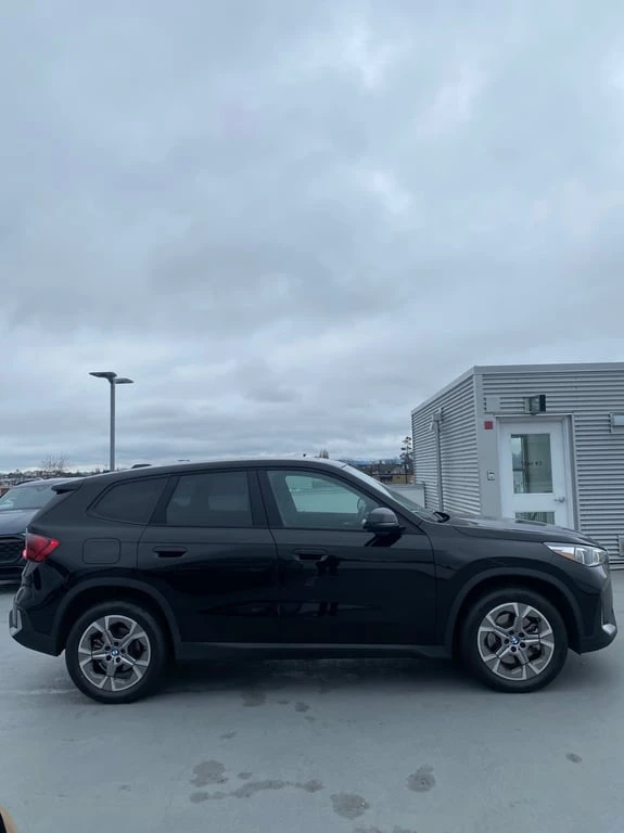 BMW X1 * xDrive28i * CARFAX * КАМЕРА* ПРЕДСТАВИТЕЛСТВО, снимка 3 - Автомобили и джипове - 53298542