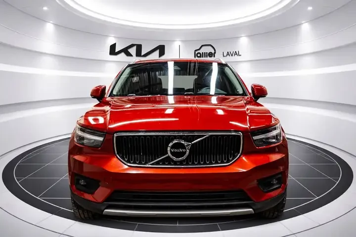 Volvo XC40 T5 MOMENTUM, снимка 2 - Автомобили и джипове - 53961770