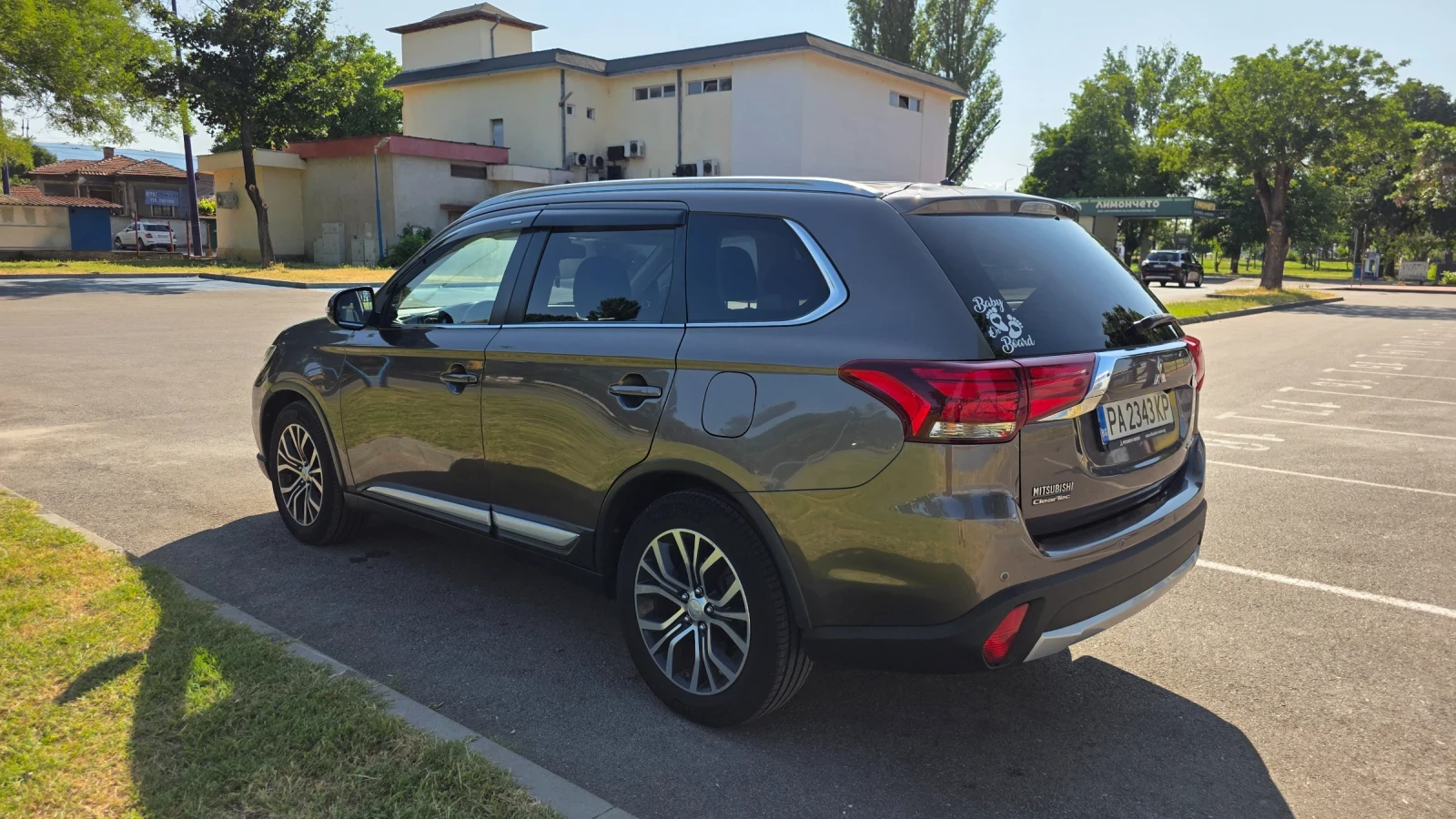 Mitsubishi Outlander 2.0 Mivec 4x4, снимка 1