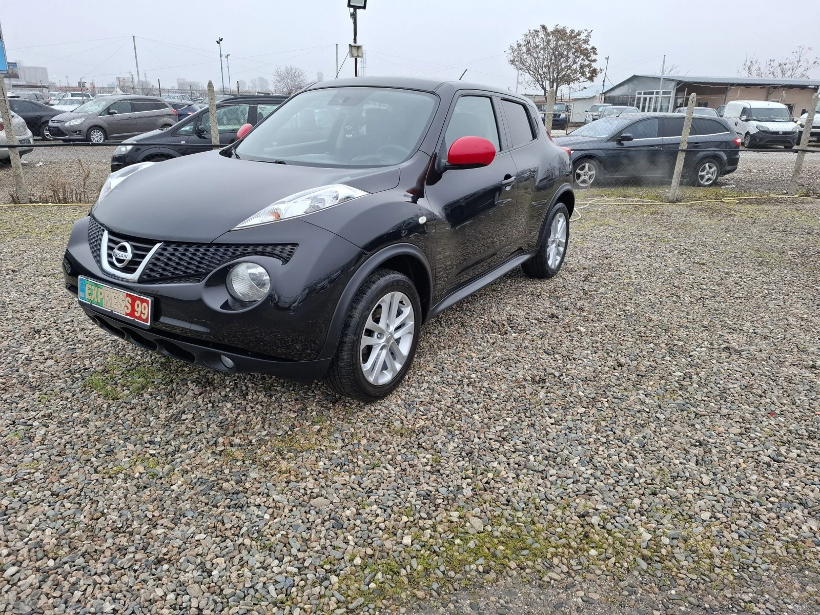 Nissan Juke 1.6i, снимка 1