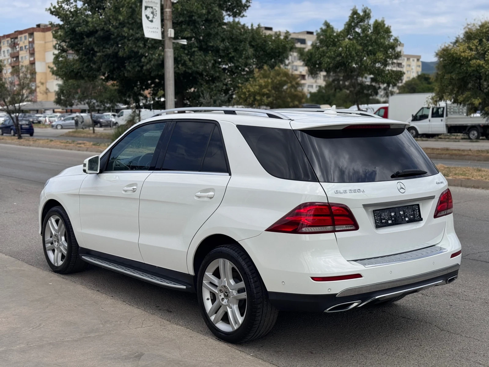 Mercedes-Benz GLE 250 d  204ps Sport 9G * ПЕРФЕКТЕН*  - изображение 2