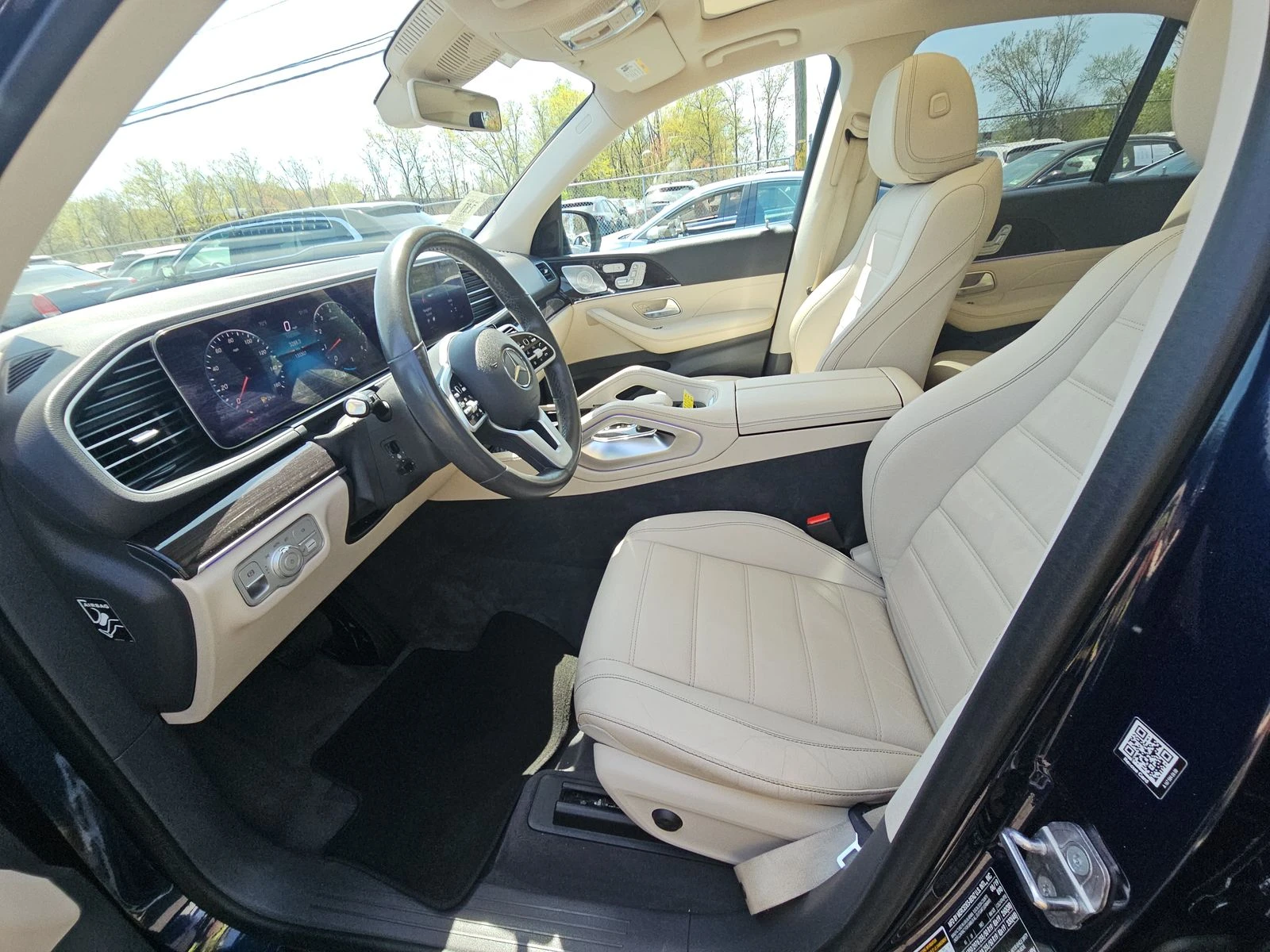 Mercedes-Benz GLE 350 4MATIC * М. ТОЧКА * BURMESTER * ПОДГРЕВ * KEYLESS - изображение 8