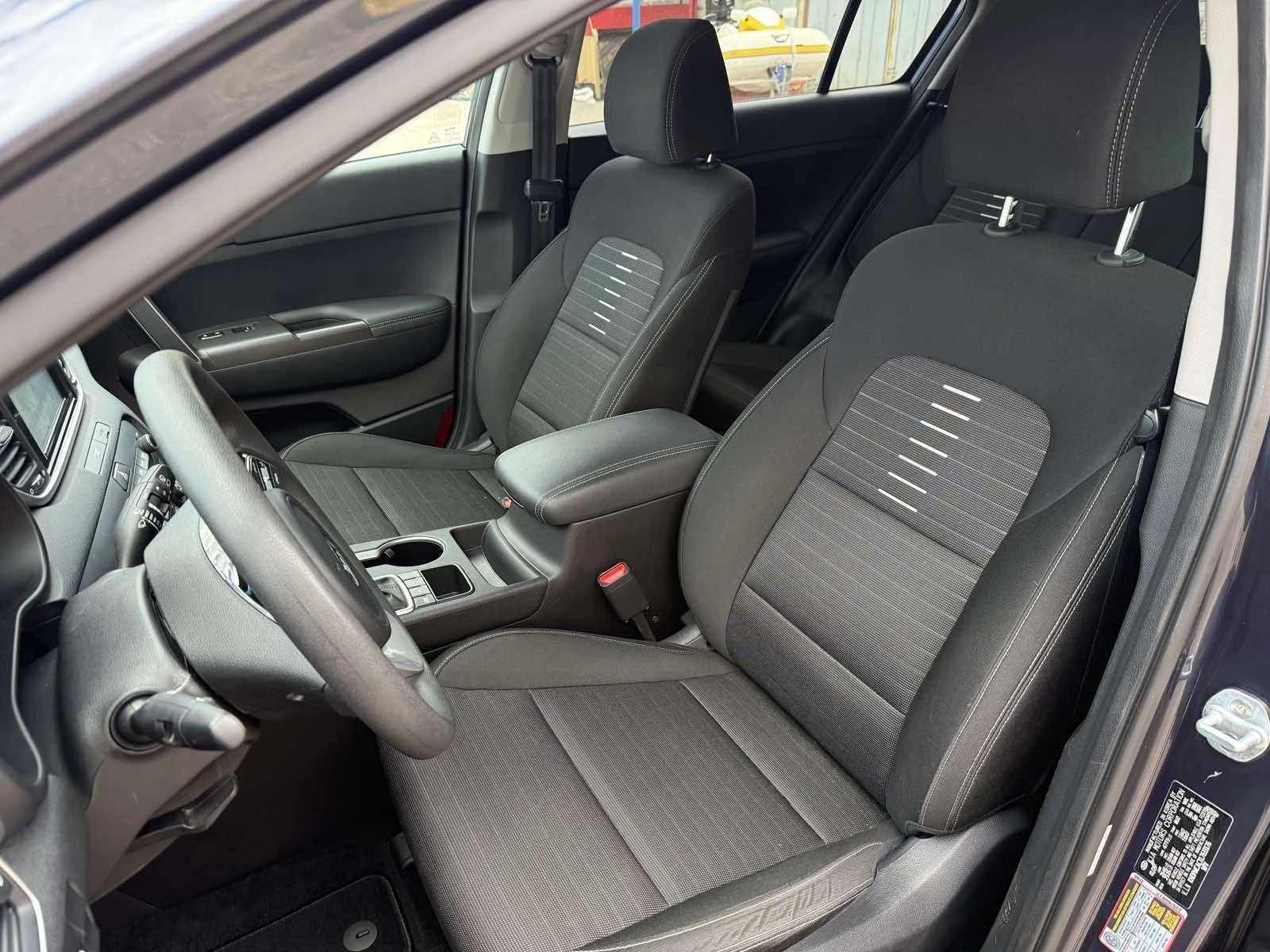 Kia Sportage 2.4 4x4 - изображение 8