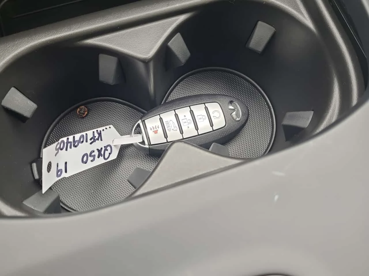 Infiniti QX50 BOSE| PANORAMA| ПОДГРЕВИ| CARFAX , снимка 17 - Автомобили и джипове - 53827600