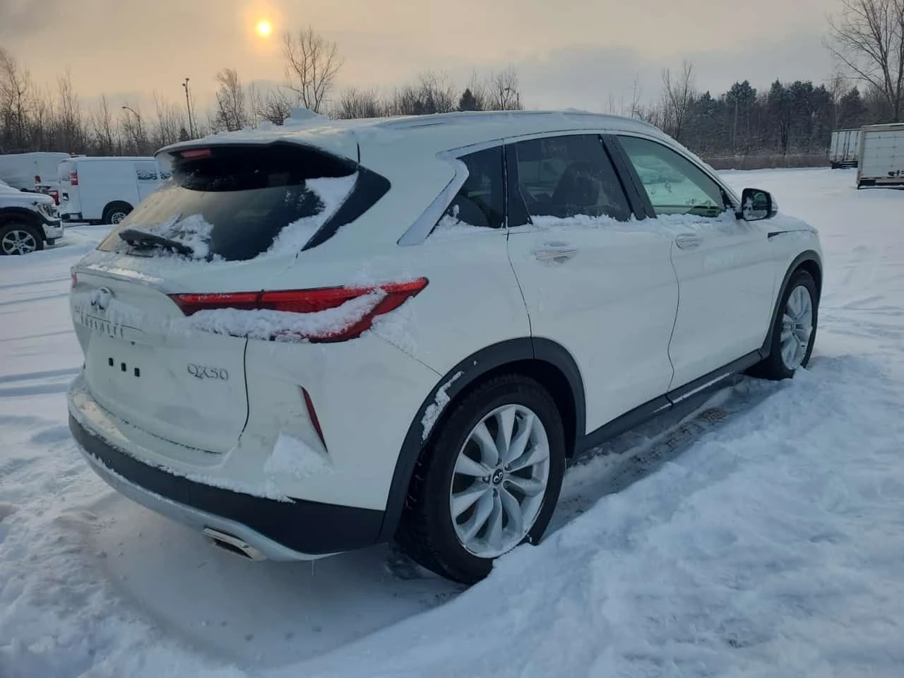 Infiniti QX50 BOSE| PANORAMA| ПОДГРЕВИ| CARFAX , снимка 3 - Автомобили и джипове - 53827600