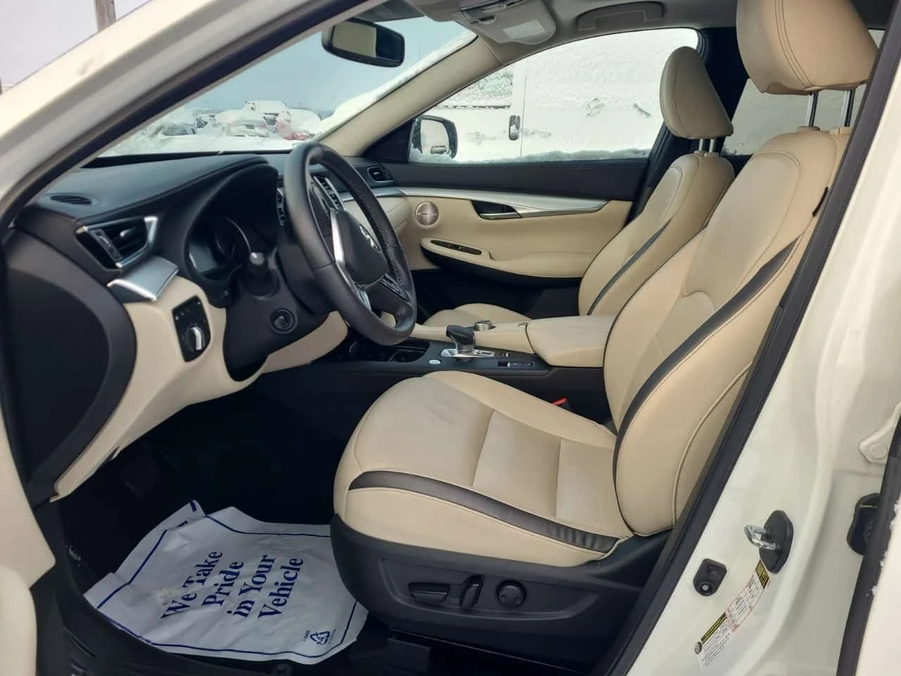 Infiniti QX50 BOSE| PANORAMA| ПОДГРЕВИ| CARFAX , снимка 7 - Автомобили и джипове - 53827600