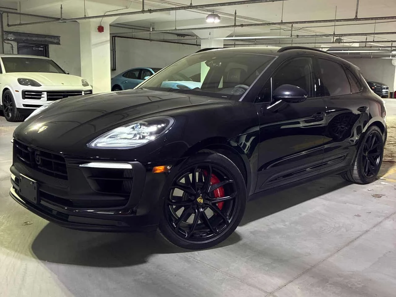 Porsche Macan * GTS * CARFAX * БЕЗ ПЪРВОНАЧАЛНА ВНОСКА, снимка 2 - Автомобили и джипове - 54545594