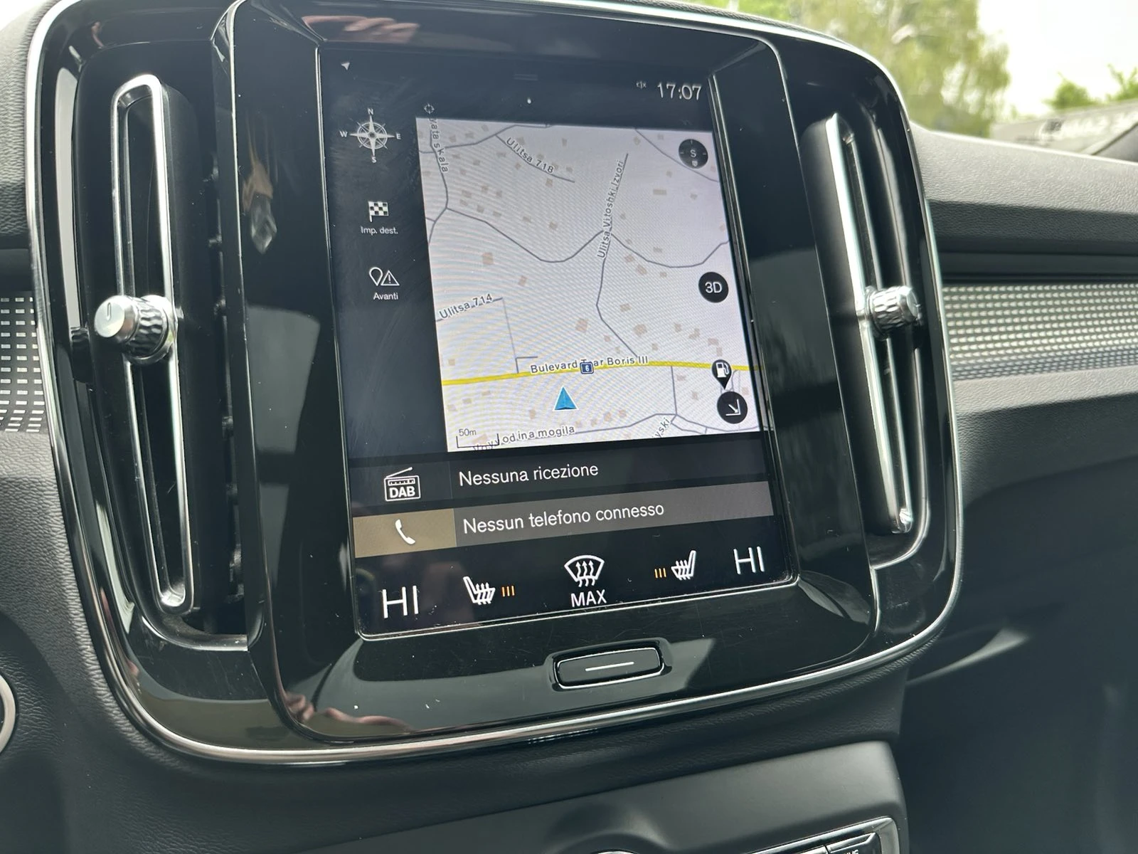 Volvo XC40 R-Design/LED/PANO/, снимка 8 - Автомобили и джипове - 54644841