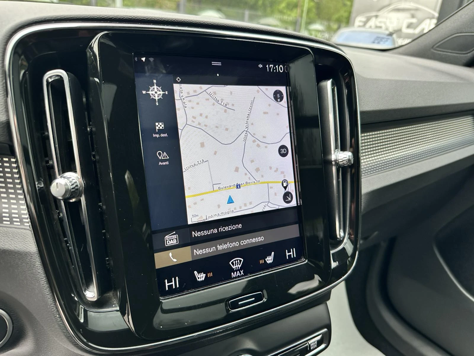 Volvo XC40 R-Design/LED/PANO/, снимка 10 - Автомобили и джипове - 54644841