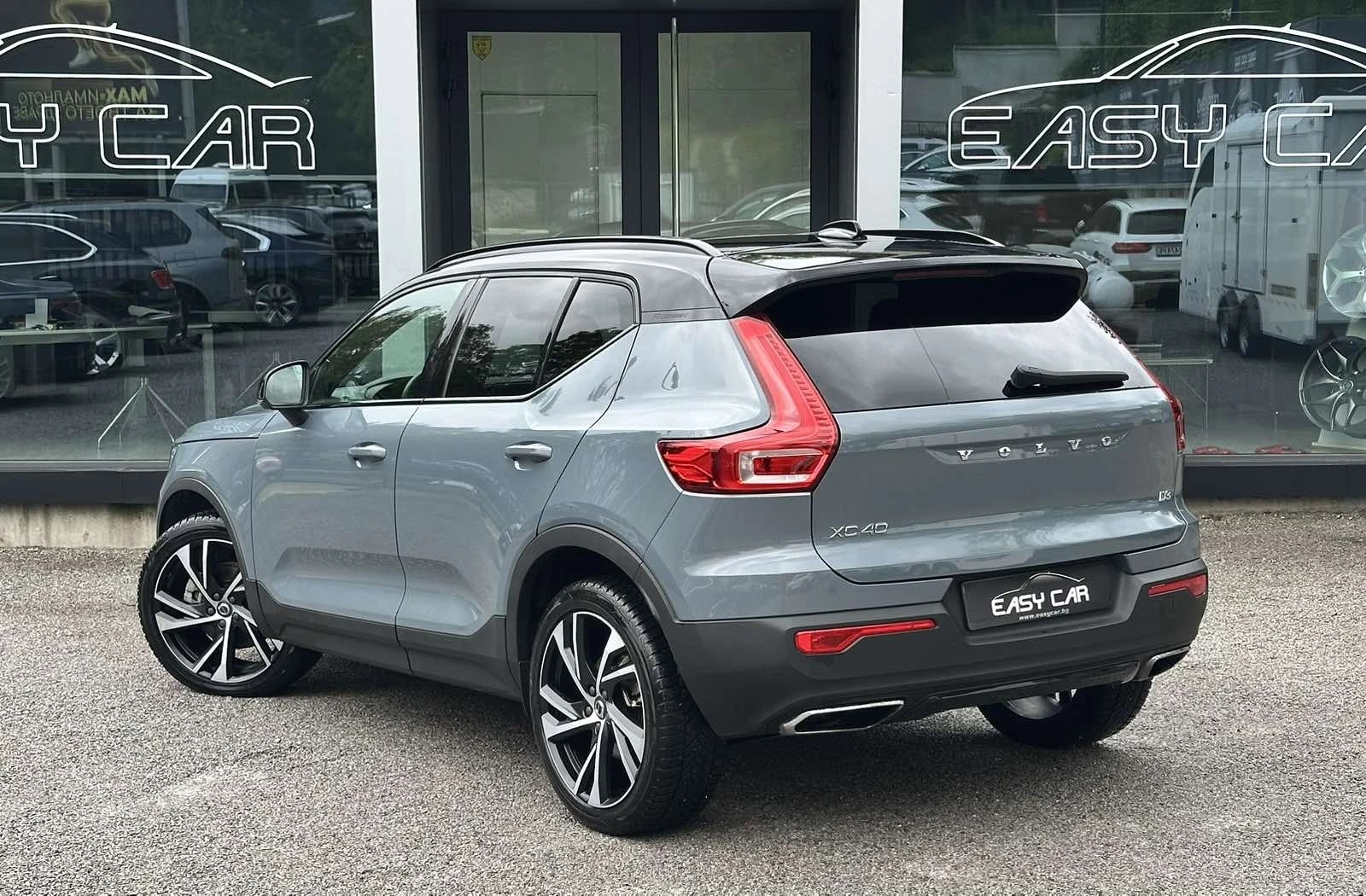 Volvo XC40 R-Design/LED/PANO/, снимка 4 - Автомобили и джипове - 54644841