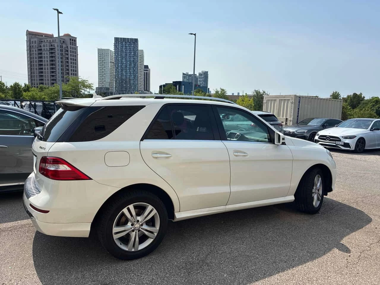Mercedes-Benz ML 350 BlueTEC | ГЛАВНО ПРЕДСТАВИТЕЛСТВО НА MERCEDES, снимка 4 - Автомобили и джипове - 55676293
