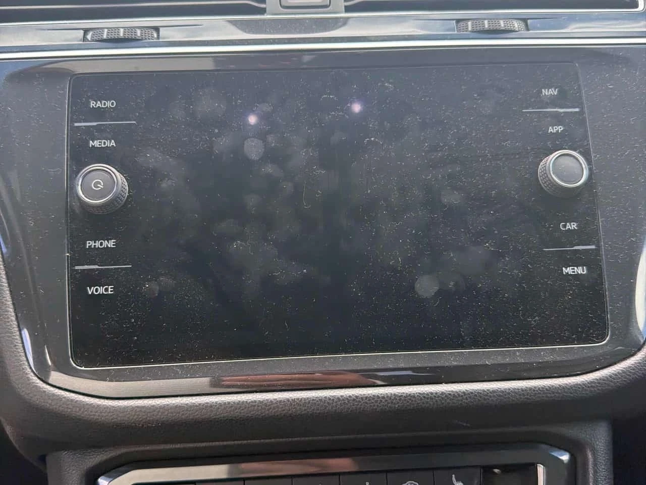 VW Tiguan * Highline 4MOTION* АВТОКРЕДИТ* , снимка 9 - Автомобили и джипове - 56171722