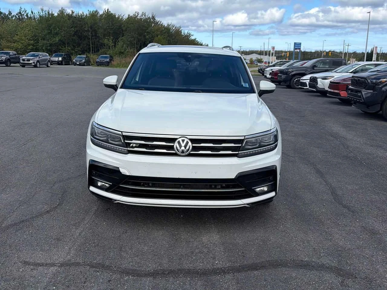 VW Tiguan * Highline 4MOTION* АВТОКРЕДИТ* , снимка 6 - Автомобили и джипове - 56171722