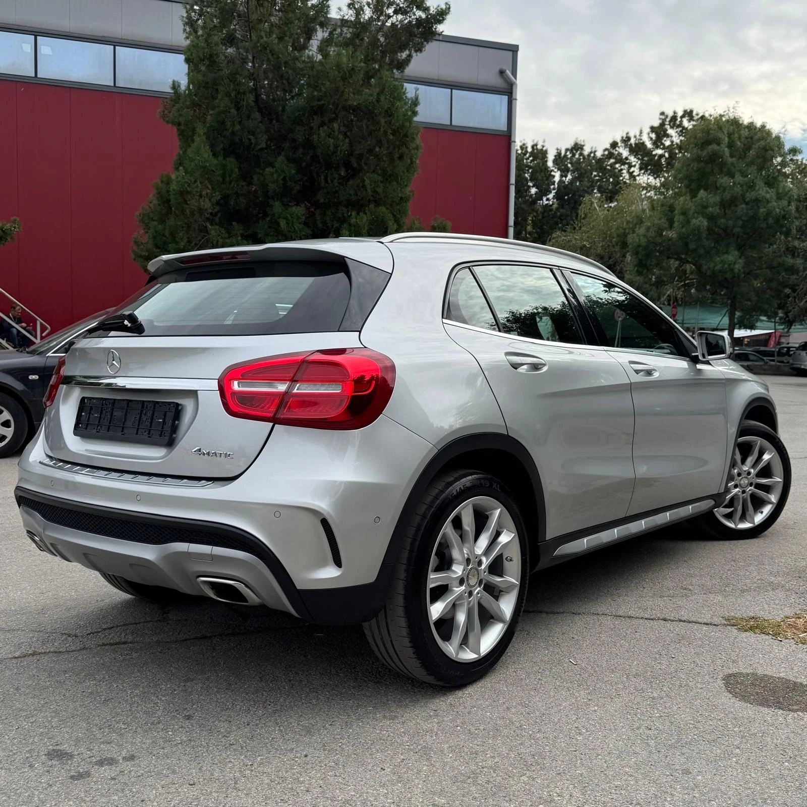 Mercedes-Benz GLA 200, снимка 5 - Автомобили и джипове - 56243047