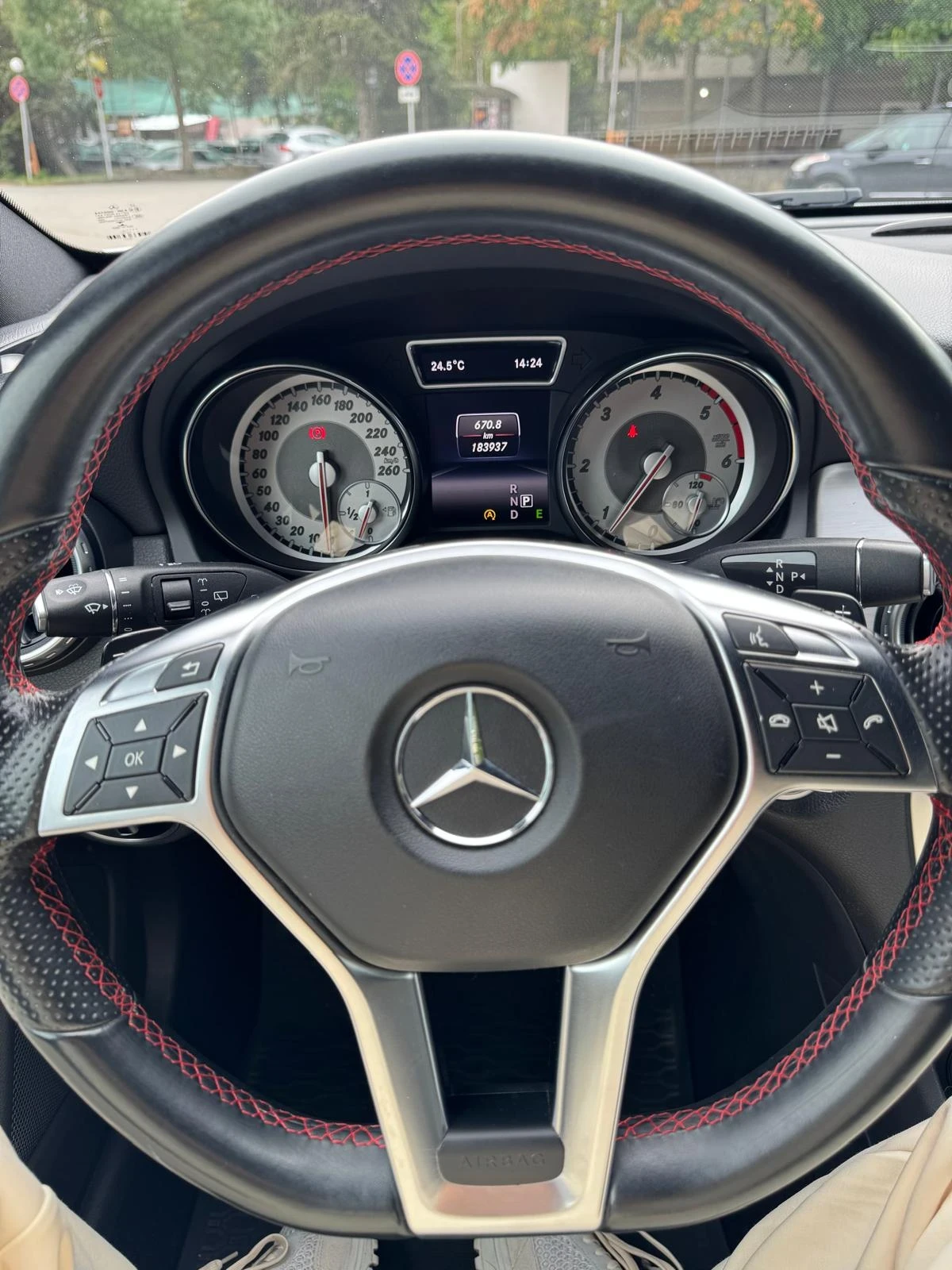 Mercedes-Benz GLA 200, снимка 9 - Автомобили и джипове - 56243047