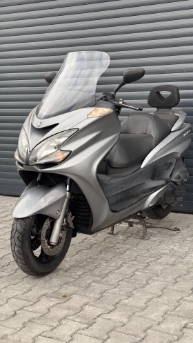 ����� �� �������� �� Yamaha Majesty 400i ABS