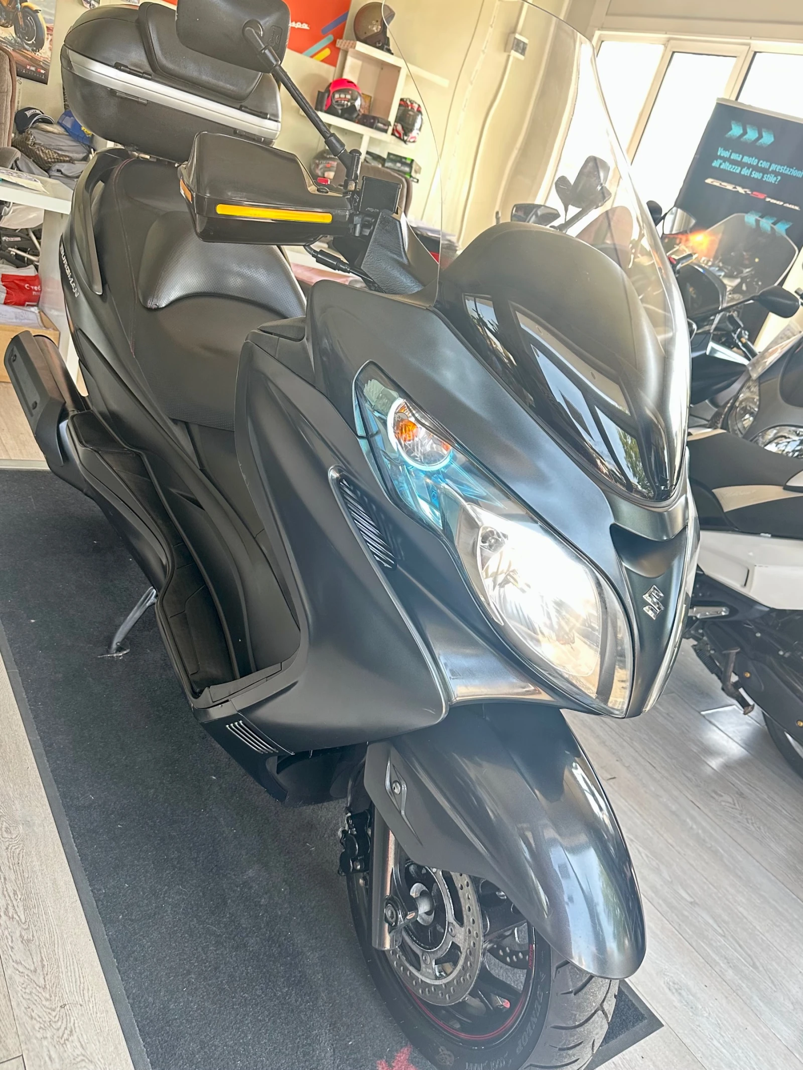 Suzuki Burgman 400i ABS 09.2015г. - изображение 6