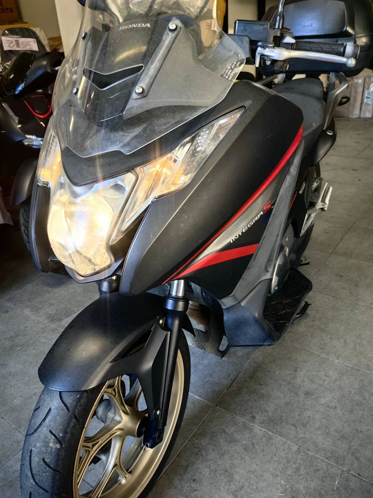 Honda Integra 750S ABS 07.2015г., снимка 13 - Мотоциклети и мототехника - 55090229