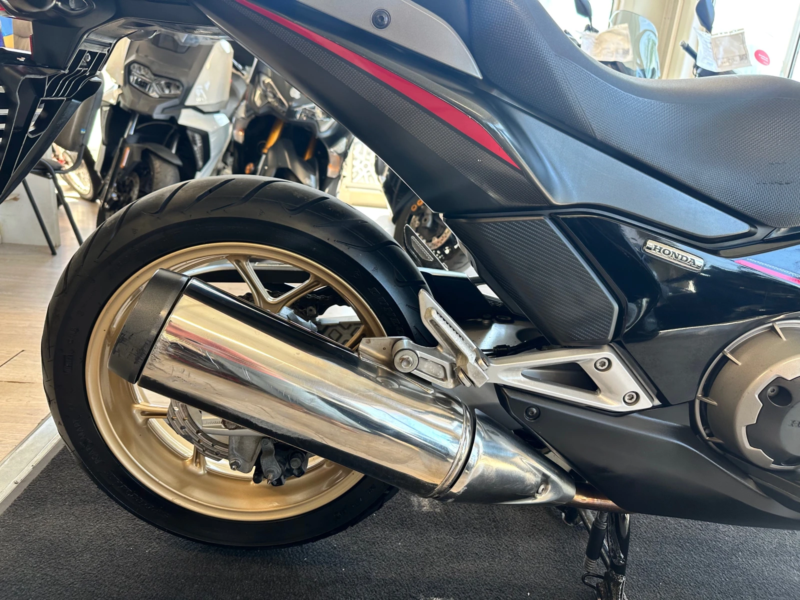 Honda Integra 750S ABS 07.2015г., снимка 8 - Мотоциклети и мототехника - 55090229