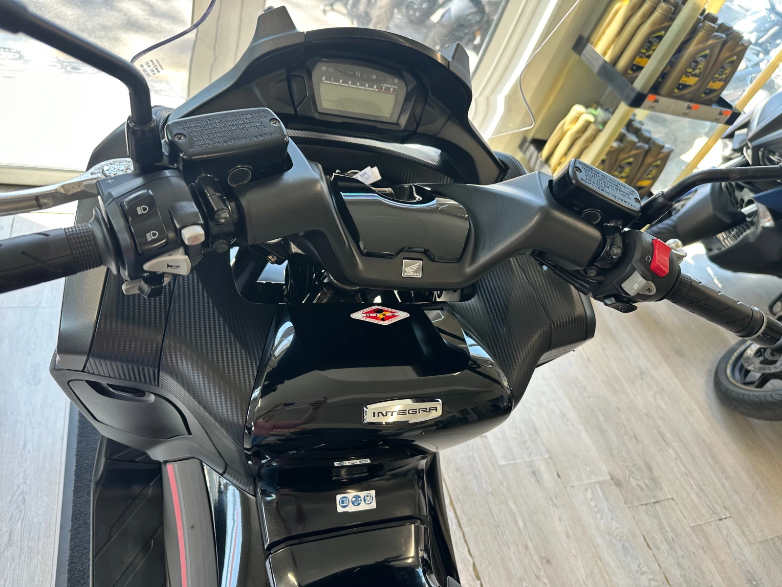 Honda Integra 750S ABS 07.2015г., снимка 2 - Мотоциклети и мототехника - 55090229